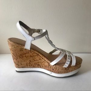 White wedges